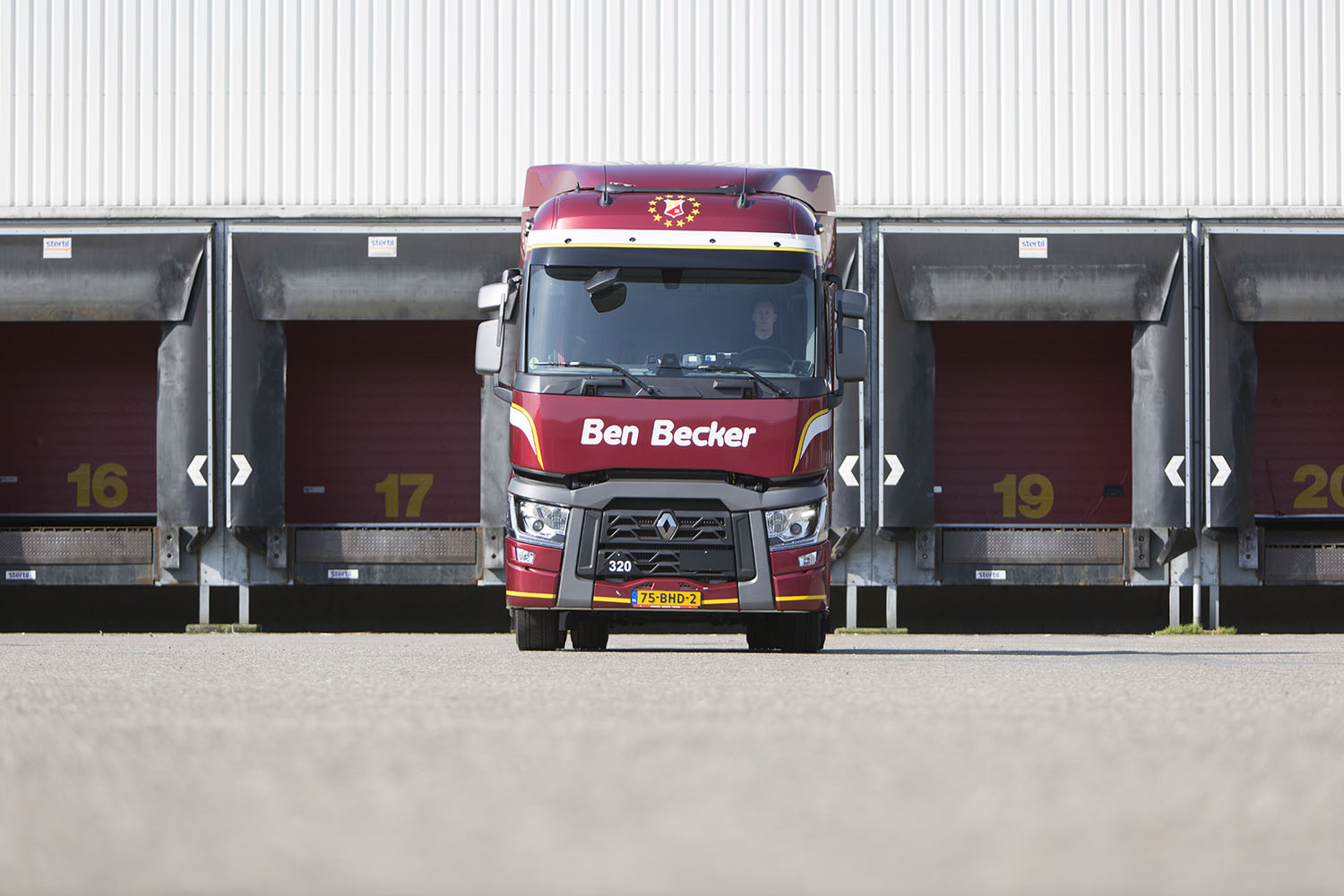 Renault Trucks T Ben Becker_2_lowres