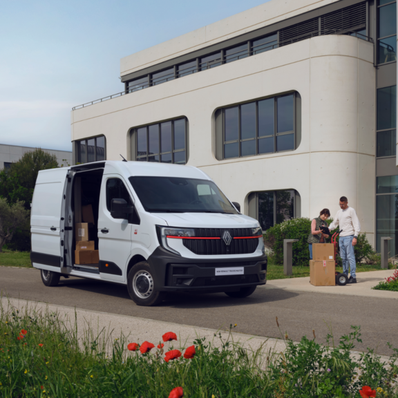 harbers-renault-master-e-tech-home-delivery01 harbers-renault-master-e-tech-home-delivery01